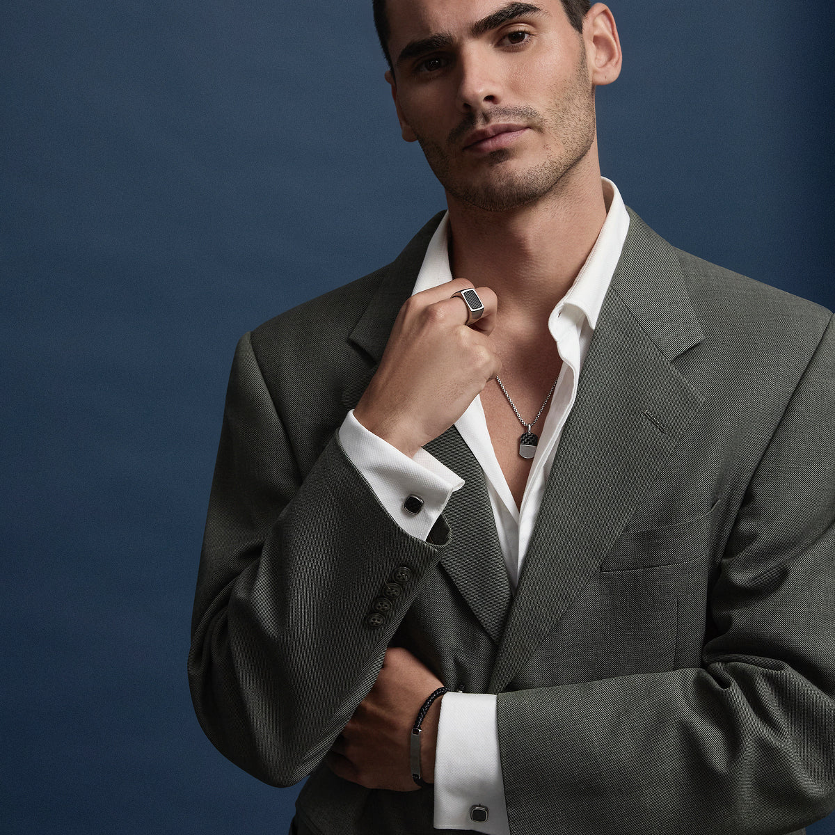 AVIATOR MEN'S DOG TAG PENDANT