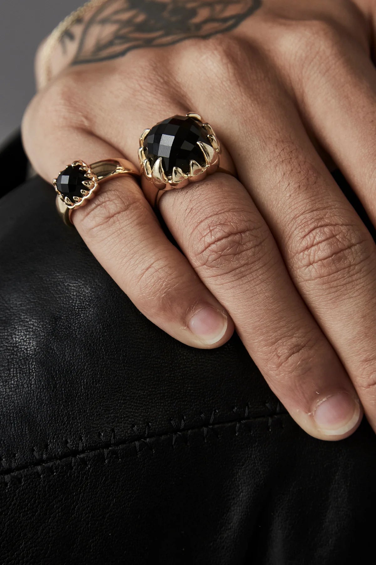 BABY CLAW RING ONYX