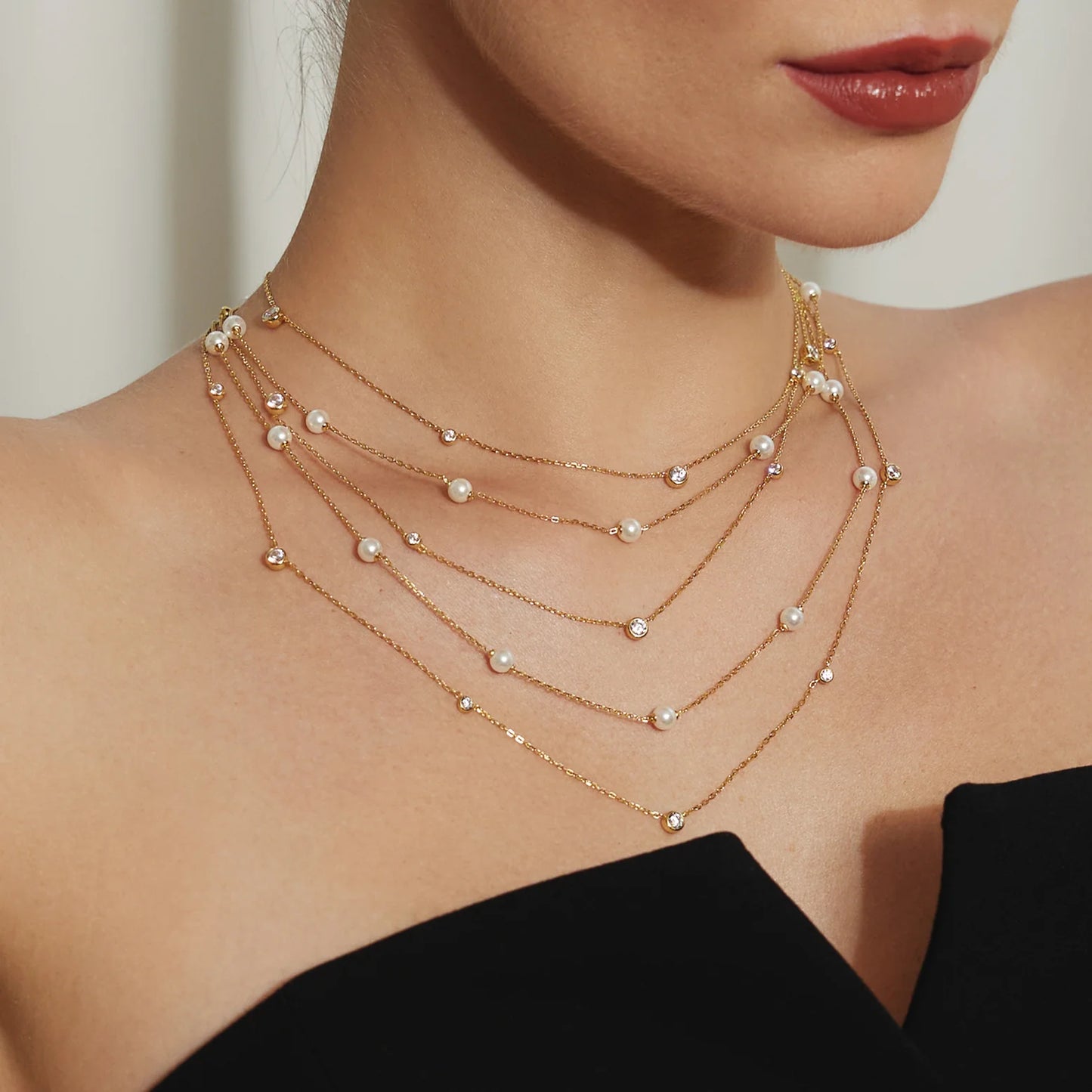 DAINTY BEZEL NECKLACE
