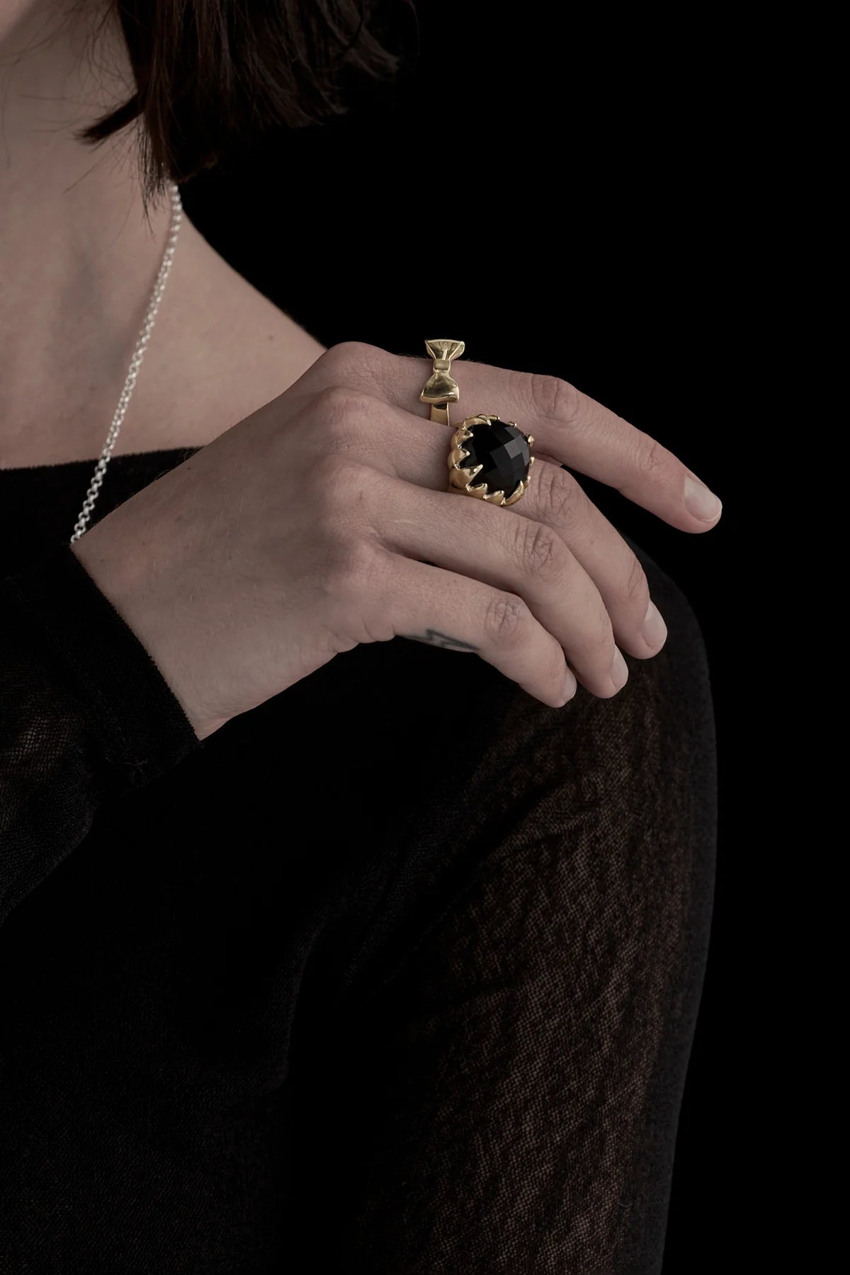 BOW RING