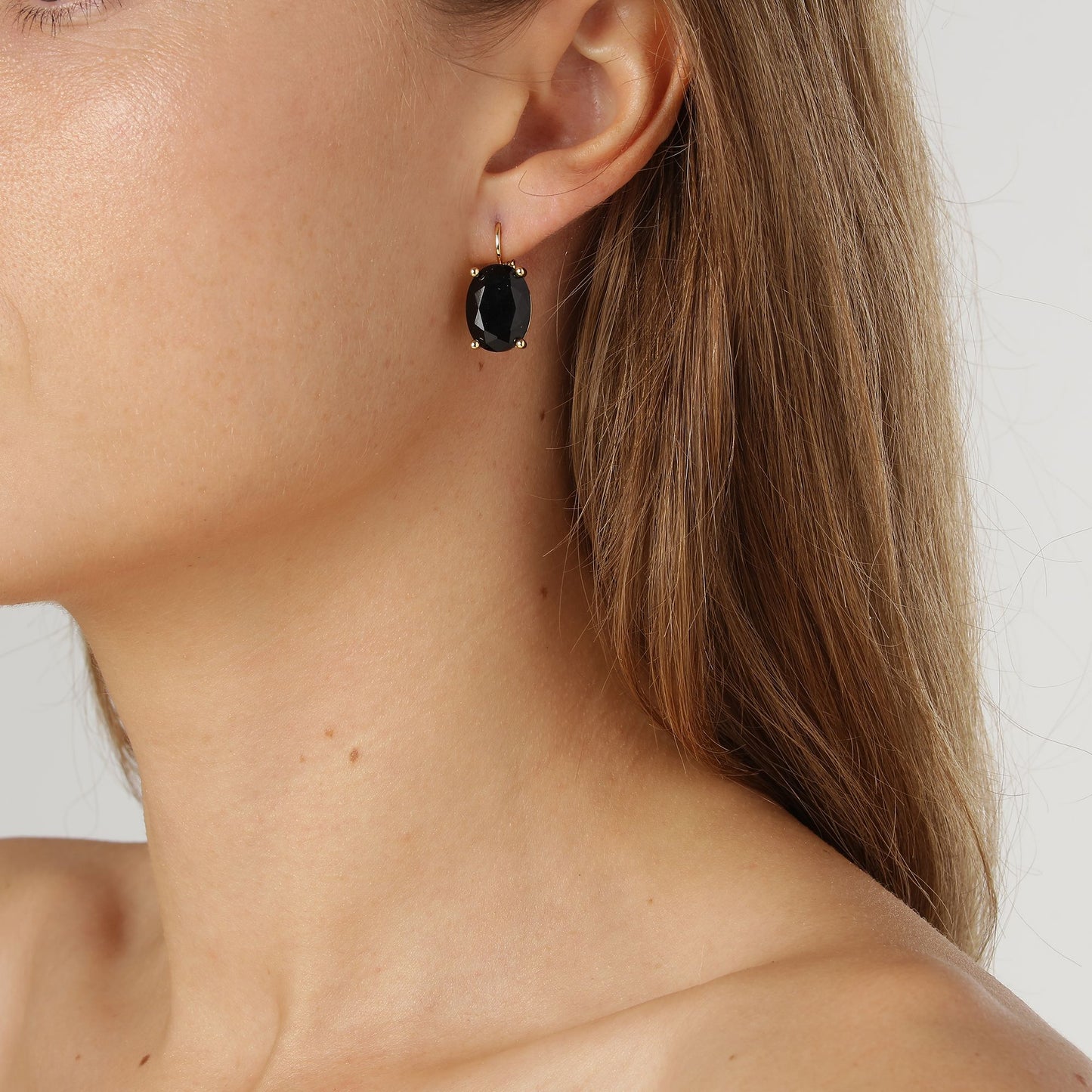 CHANTAL SHINY GOLD BLACK EARRINGS