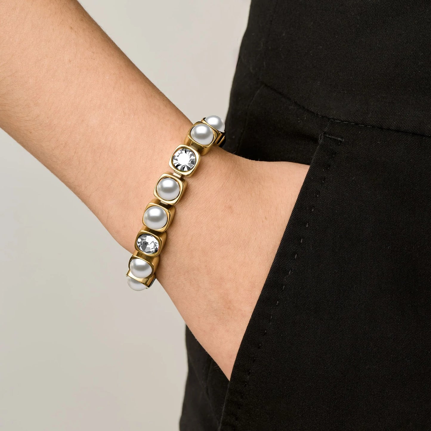CONIAN SHINY GOLD CRYSTAL/WHITE PEARL BRACELET