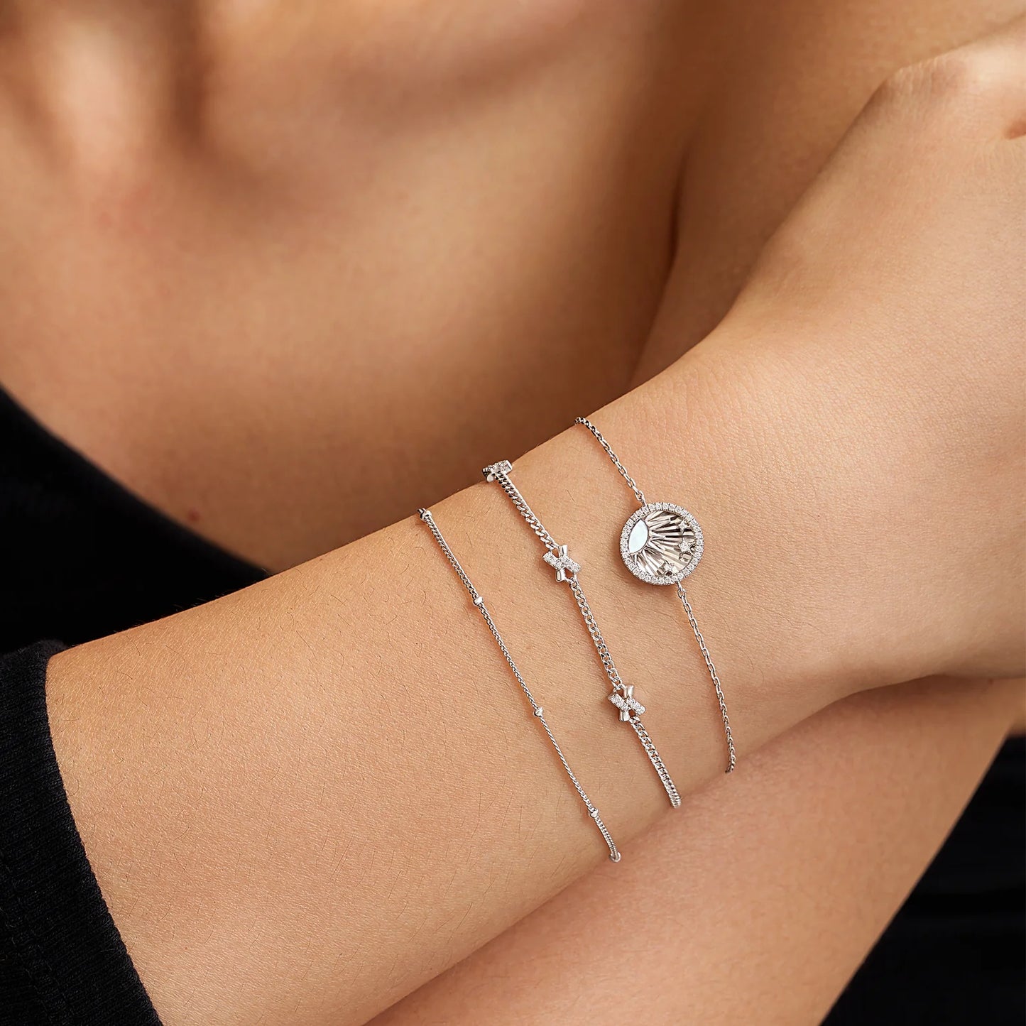 DUSK CROSS BRACELET