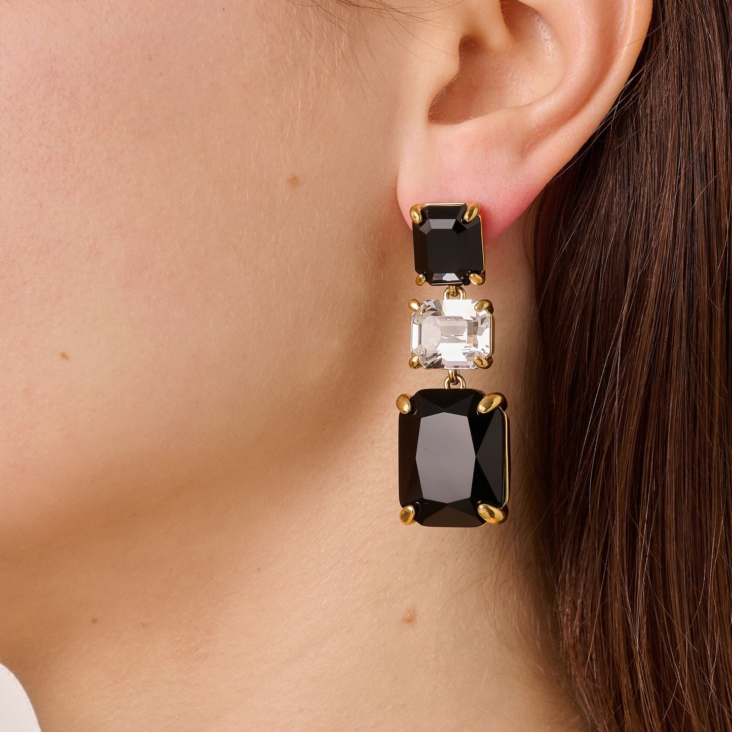 ESMARA SHINY GOLD BLACK EARRINGS