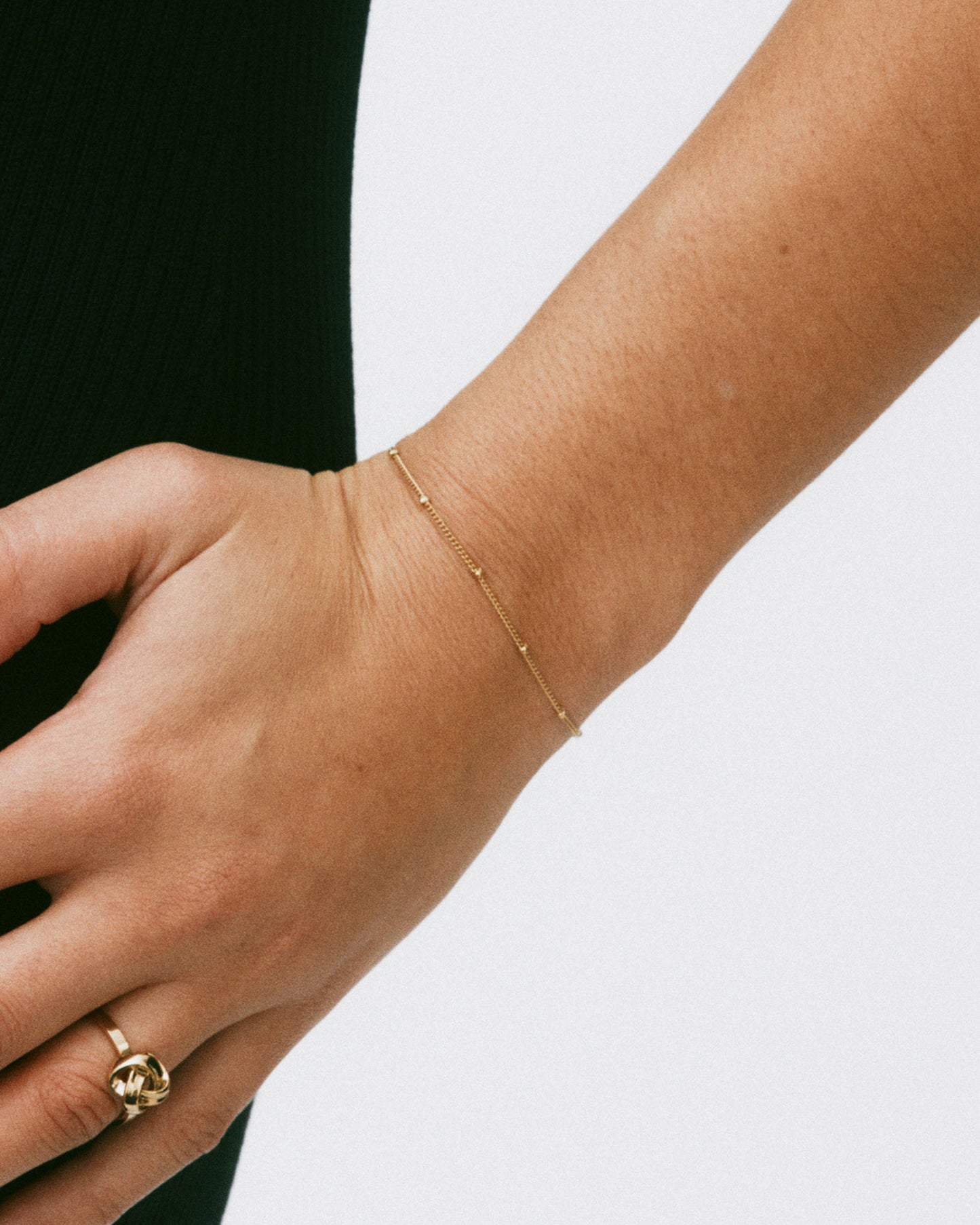 BEADED CHAIN BRACELET