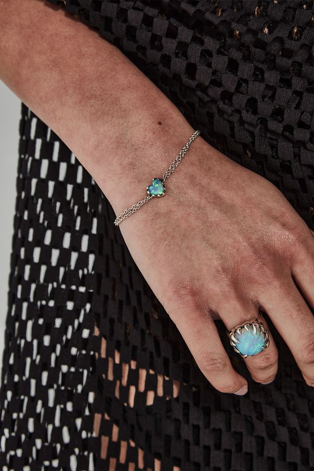 LOVE CLAW BRACELET OPAL