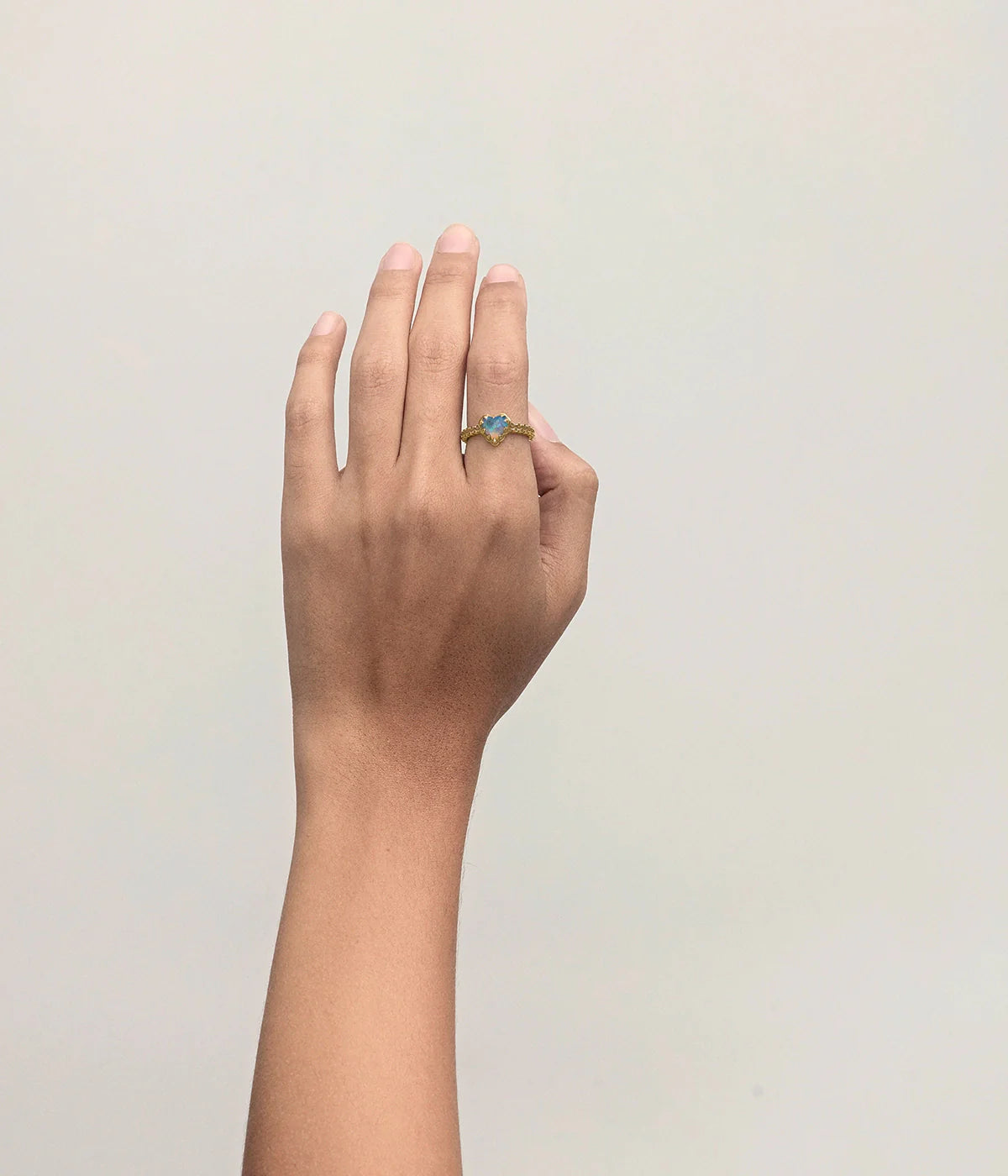 MINI LOVE CLAW RING BELLO OPAL