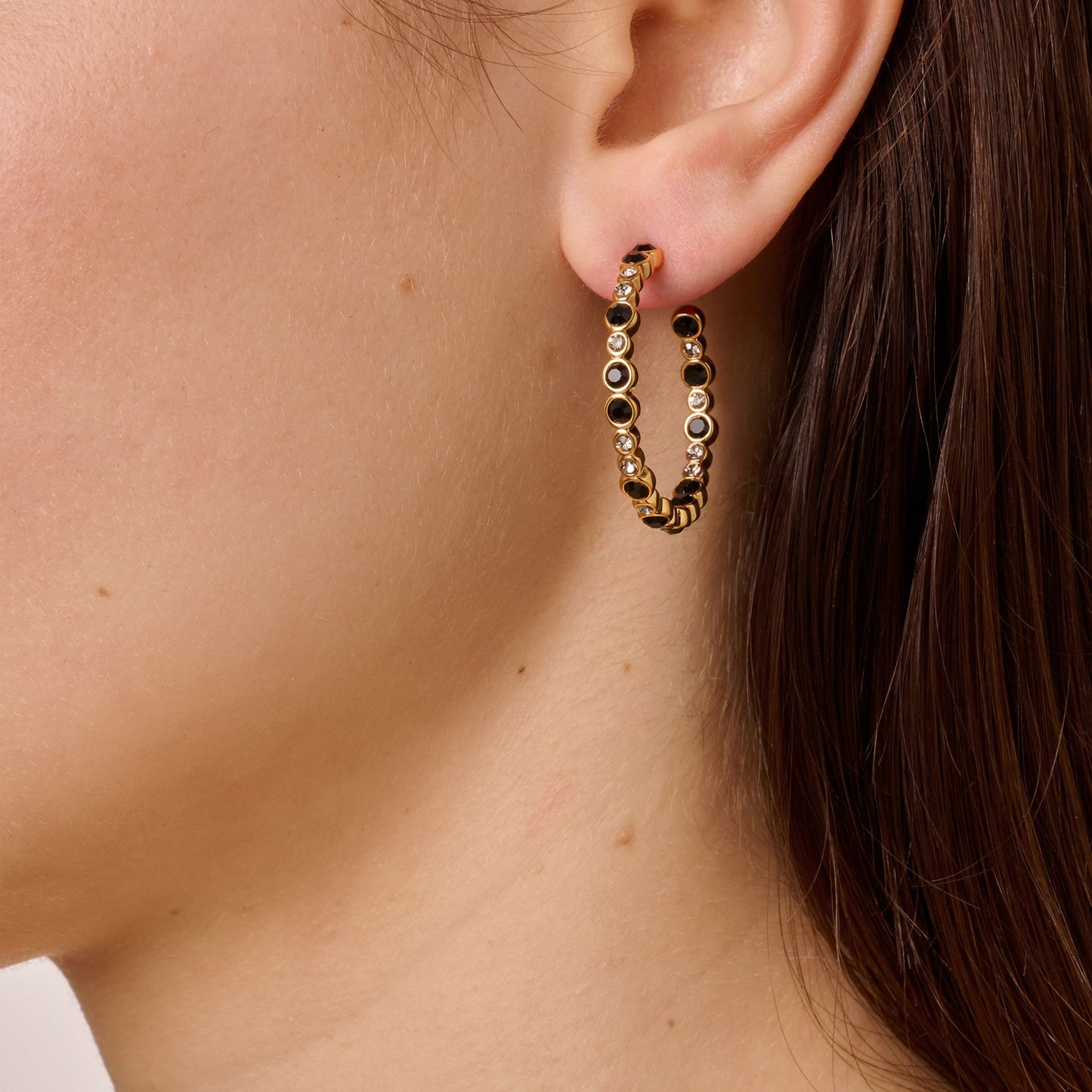 NANDITA SHINY GOLD BLACK EARRINGS