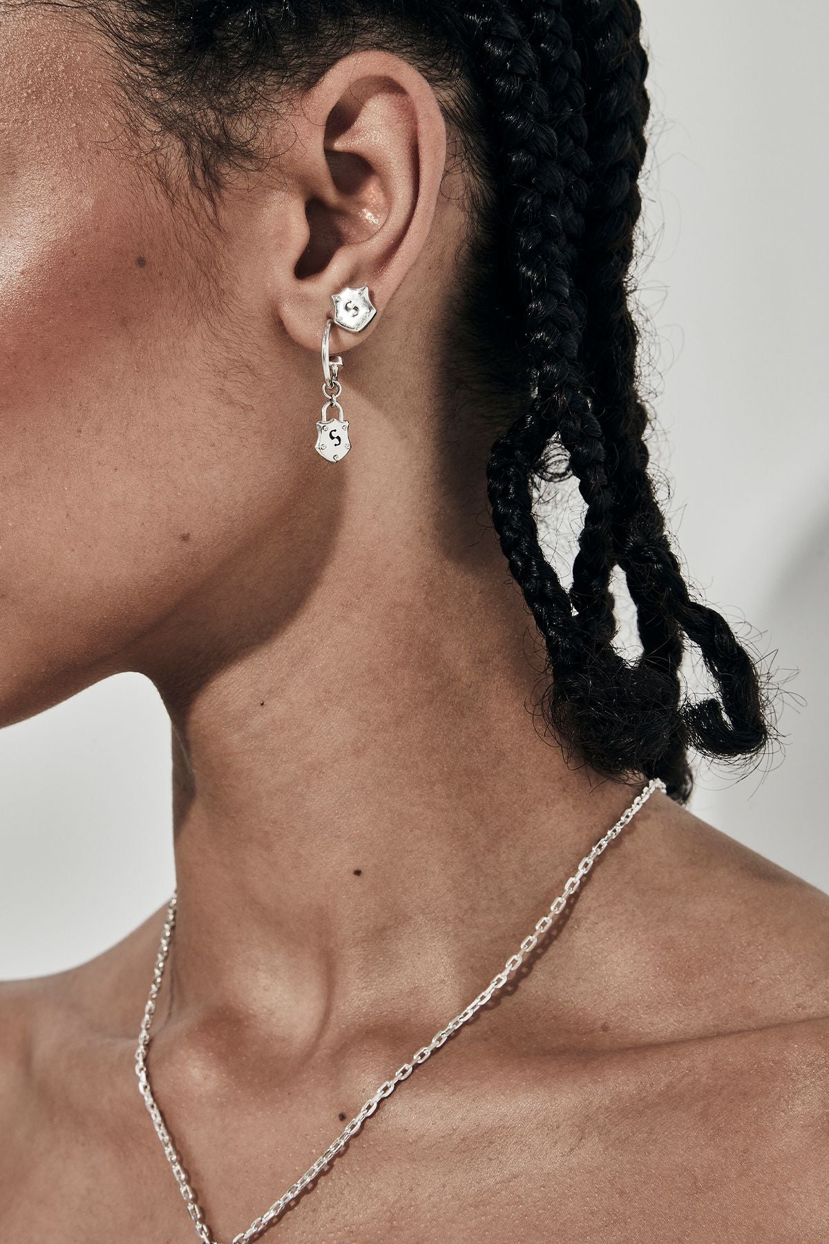 SHIELD ANCHOR EARRINGS