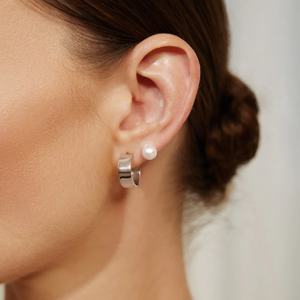 VOGUE FLAT MEDIUM HOOPS