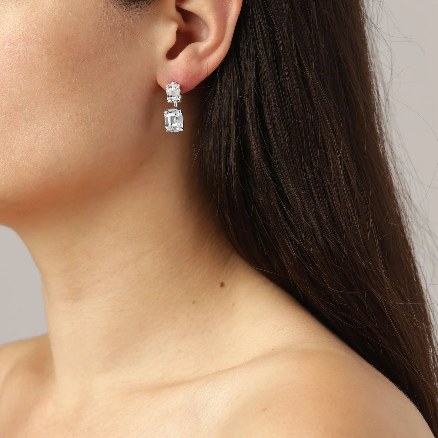 TETI SHINEY SILVER CRYSTAL EARRINGS