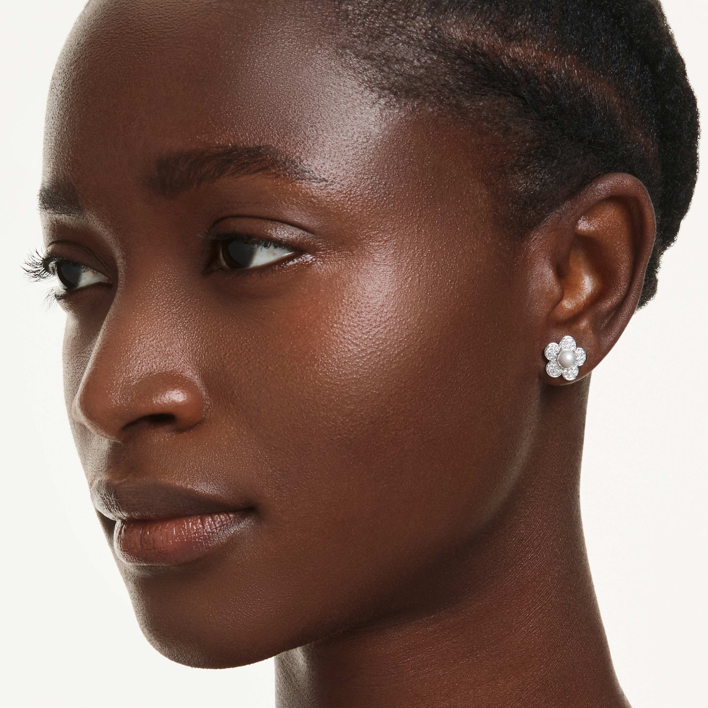 ARIANA GRANDE X STUD EARRINGS FLOWER - WHITE, RHODIUM
