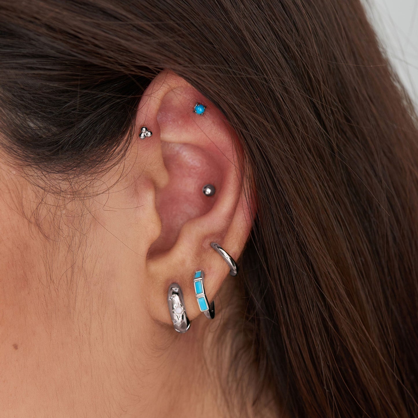 EAR EDIT TRIPLE BALL BARBELL SINGLE EARRING