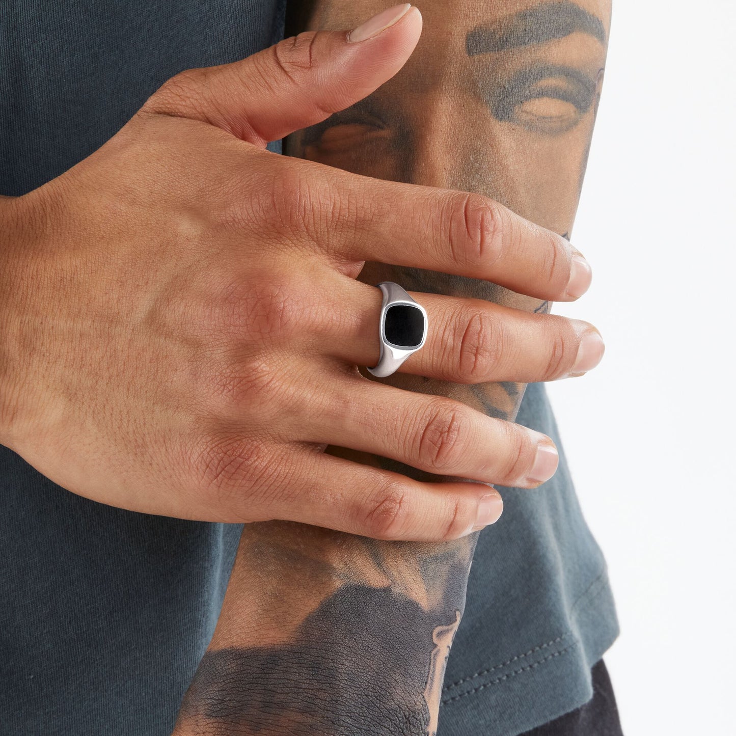 REBEL ONYX SQUARE SIGNET RING