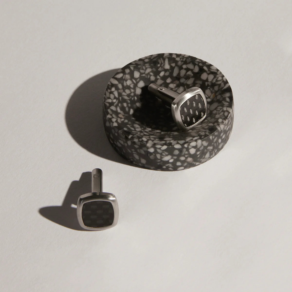 AVIATOR MENS CARBON FIBRE CUFFLINKS