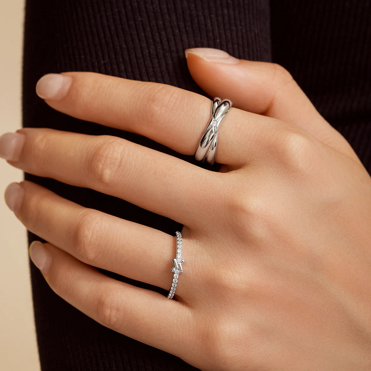 DUSK CROSS RING