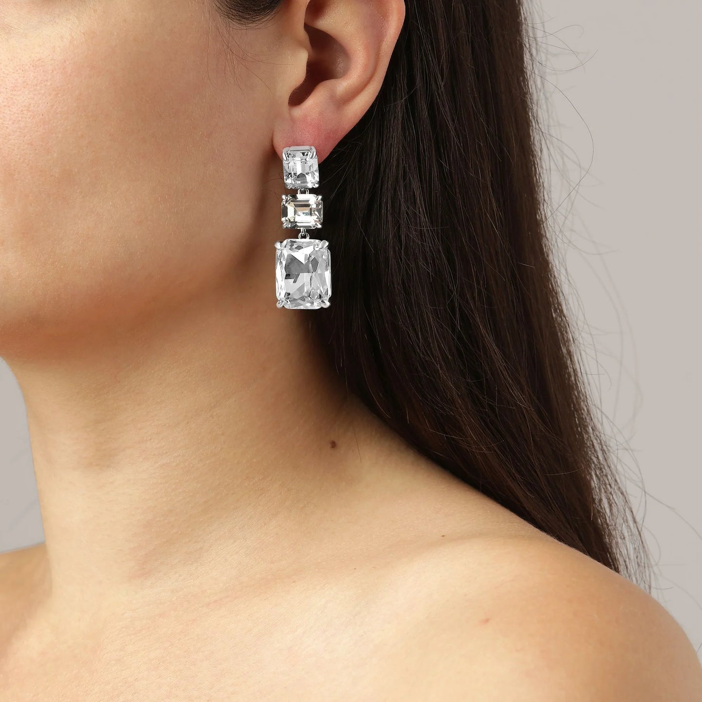 ESMARA SHINEY SILVER CRYSTAL EARRINGS