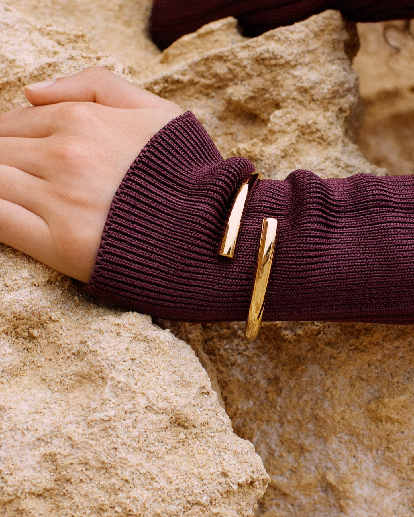 SWEEP BANGLE