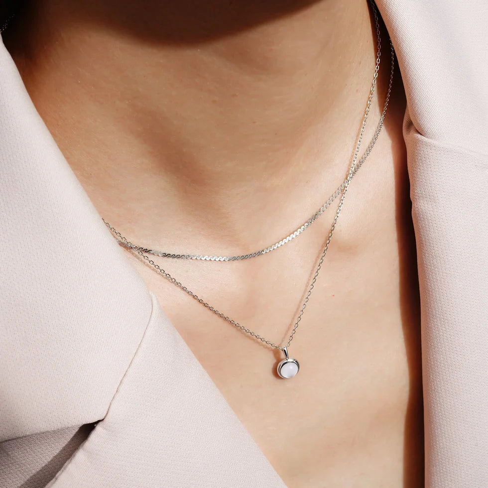 LADY FLAT LINK CHAIN NECKLACE