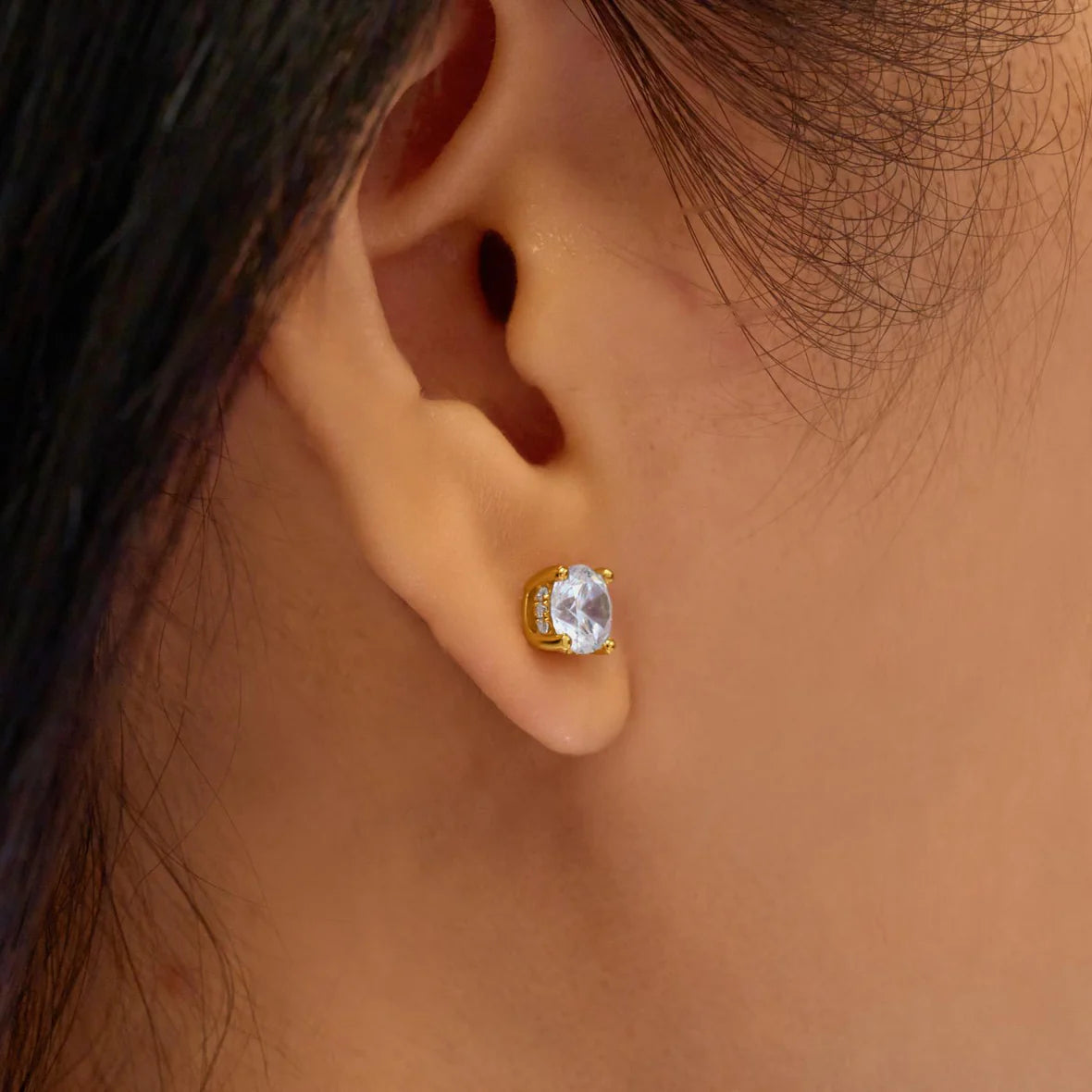 GLIMMER SOLITAIRE STUD EARRINGS