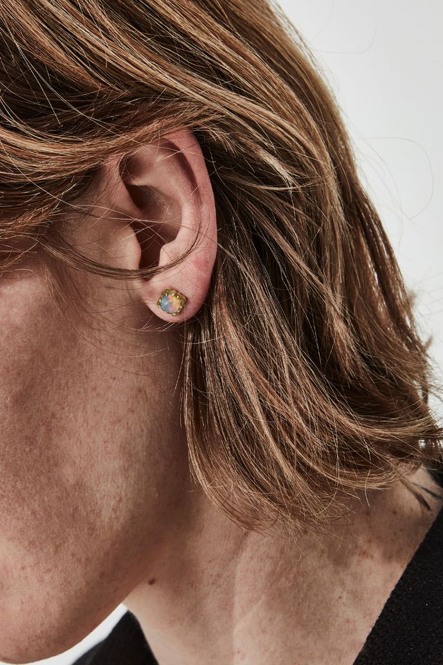 MINI CLAW STUDS OPAL