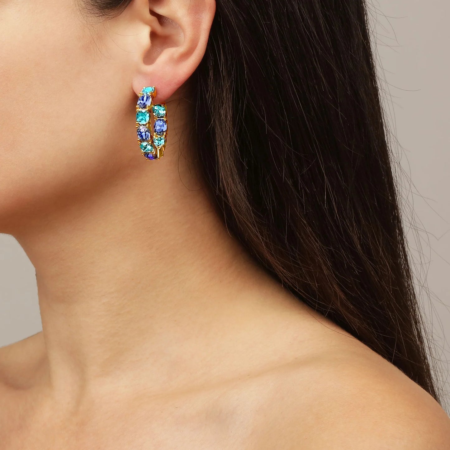 GRETIA SHINY GOLD EMERALD GREEN EARRINGS