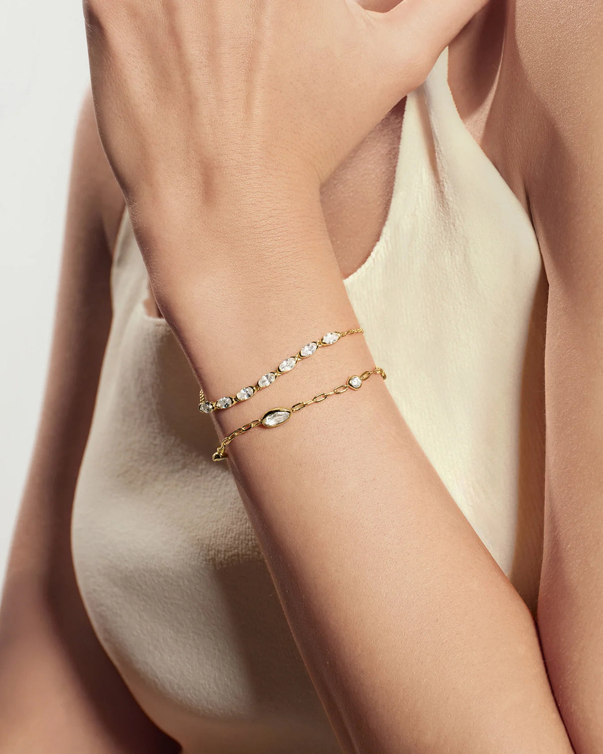 WANDERER OVAL HALF-TENNIS BRACELET