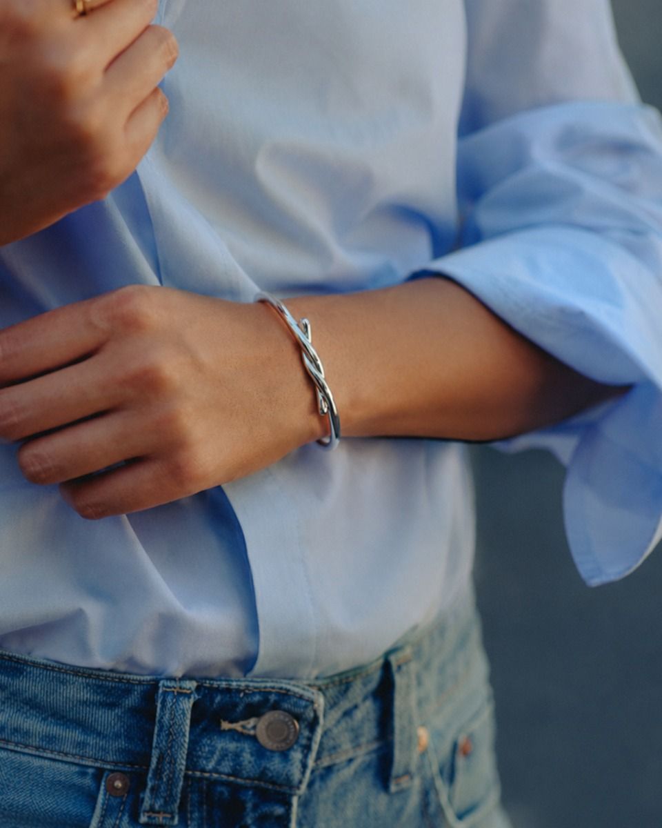 NOVEL KNOT CUFF LARGE