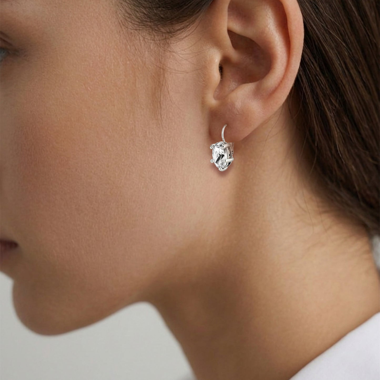 KRISTY SHINY SILVER CRYSTAL EARRINGS