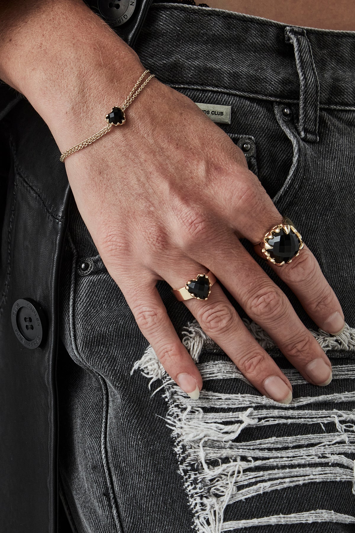 LOVE CLAW RING ONYX