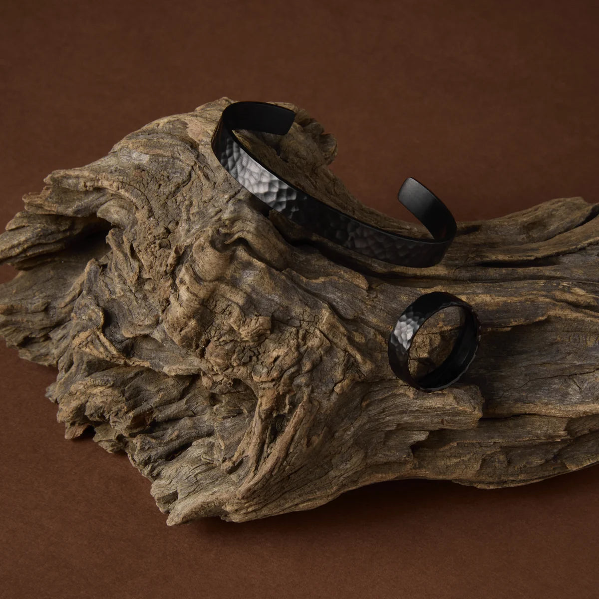 MIDNIGHT MEN'S BLACK STEEL CUFF