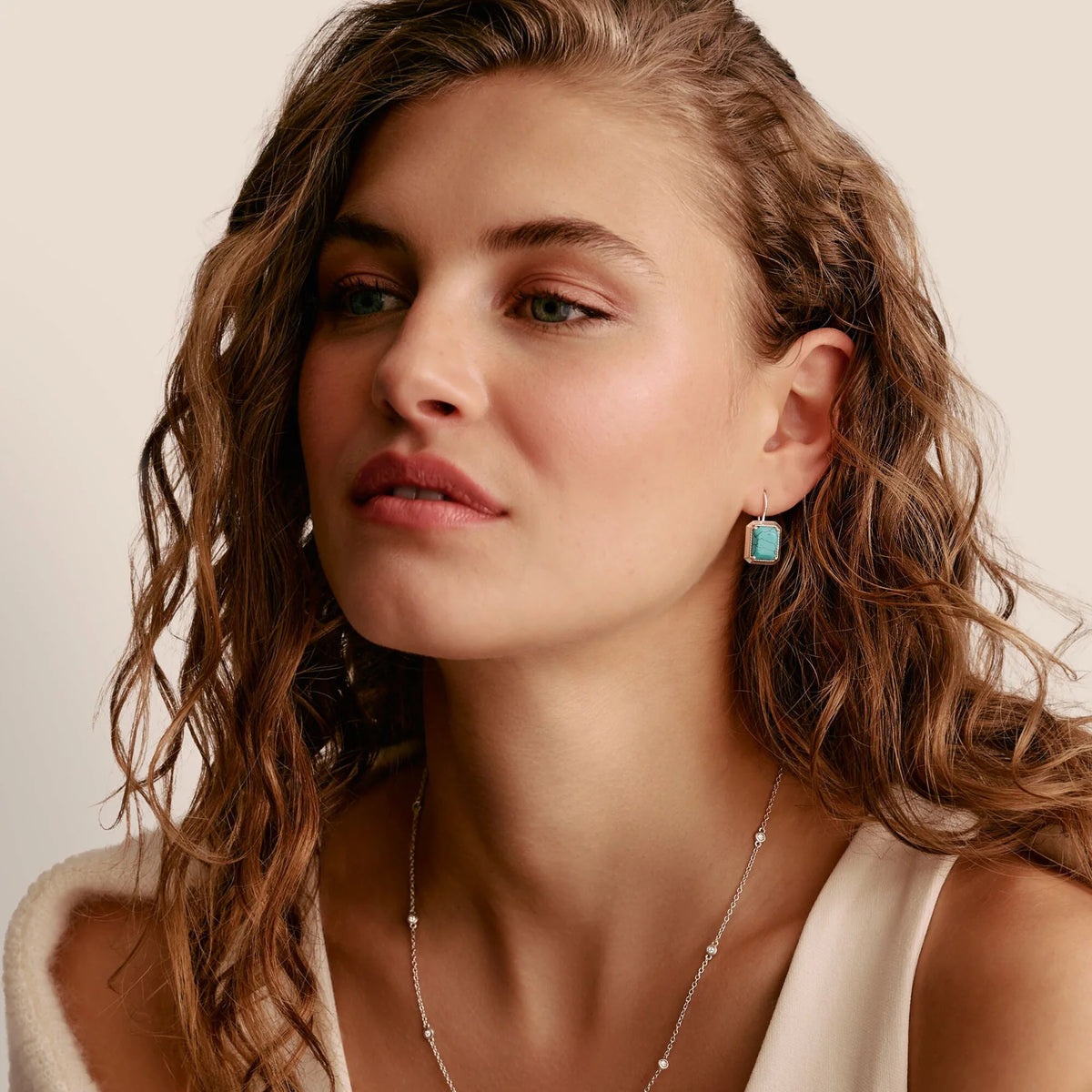 ELYNDRA NANO OCTAGONHOOK EARRINGS