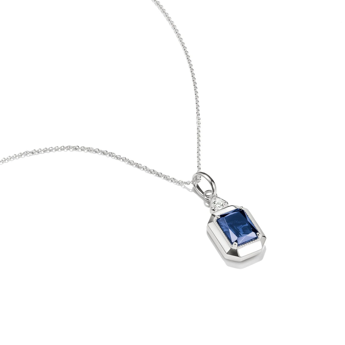 ELYANDRA NANOCRYSTAL OCTAGON NECKLACE