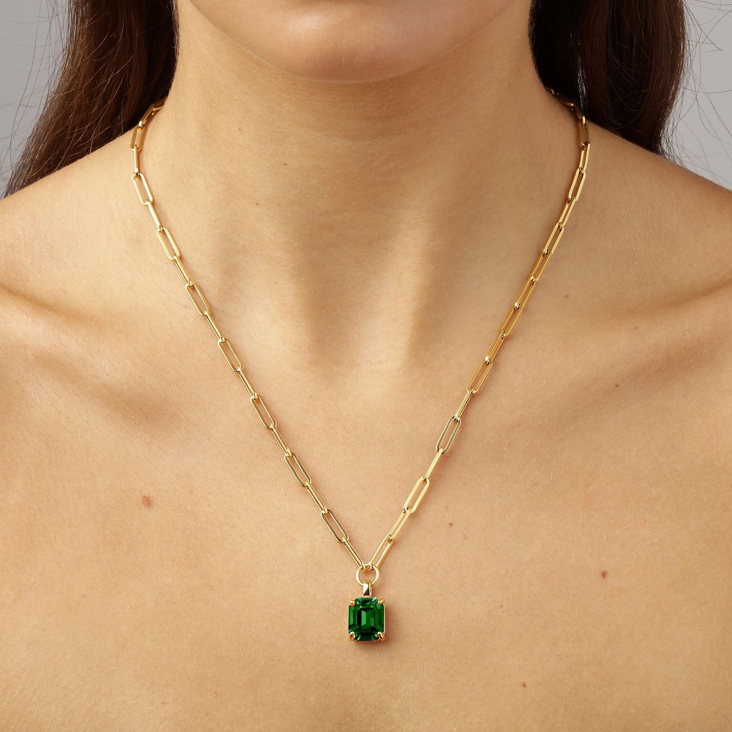 OCTA SHINY GOLD EMERALD NECKLACE