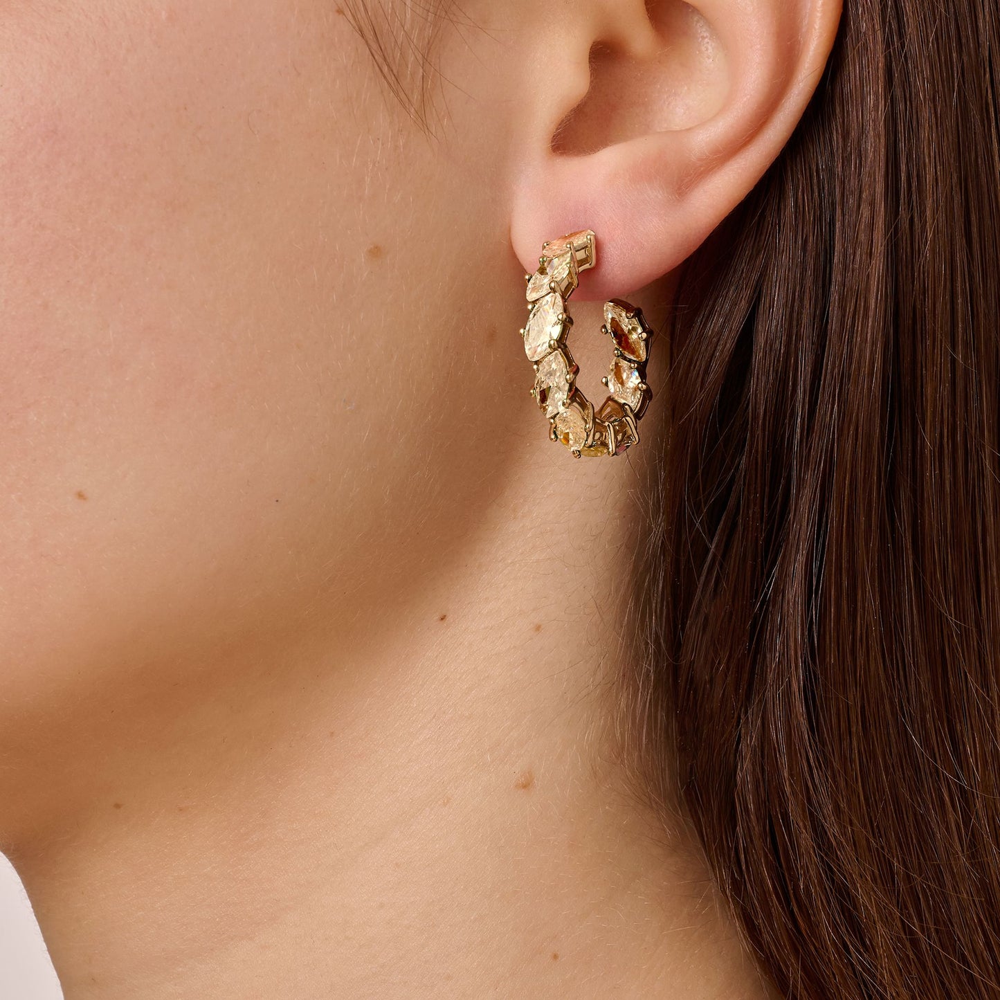 TAMARIN SHINY GOLDEN EARRINGS