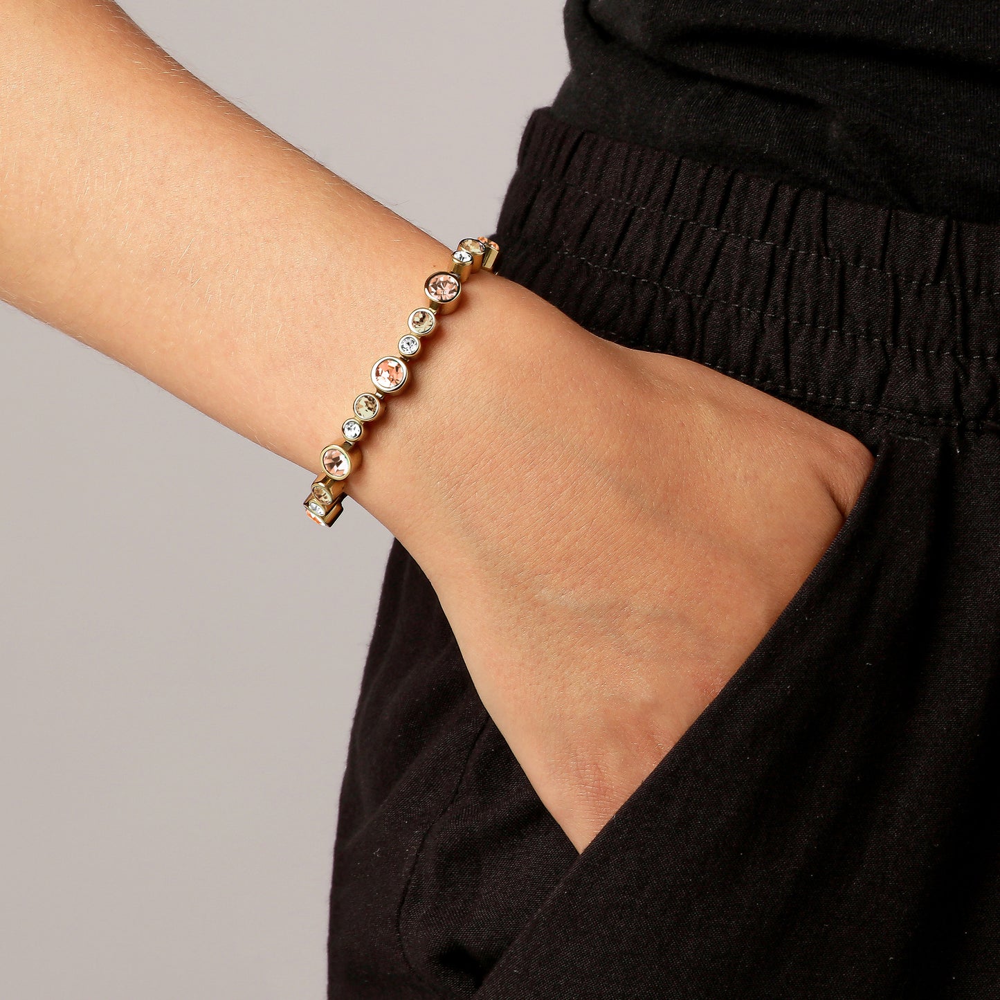 TERESIA SHINY GOLD PEACH BRACELET