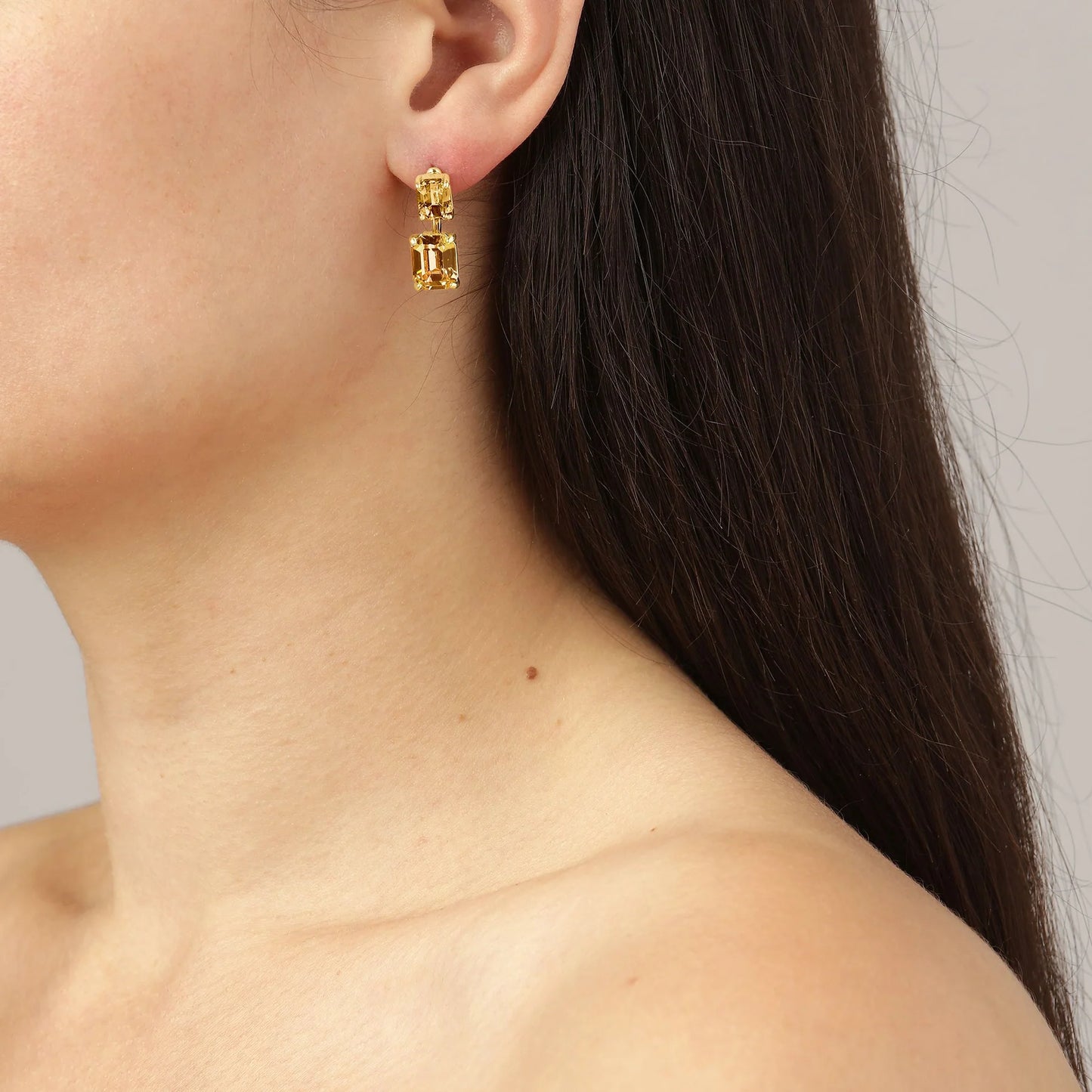 TETI SHINEY GOLD GOLDEN EARRINGS