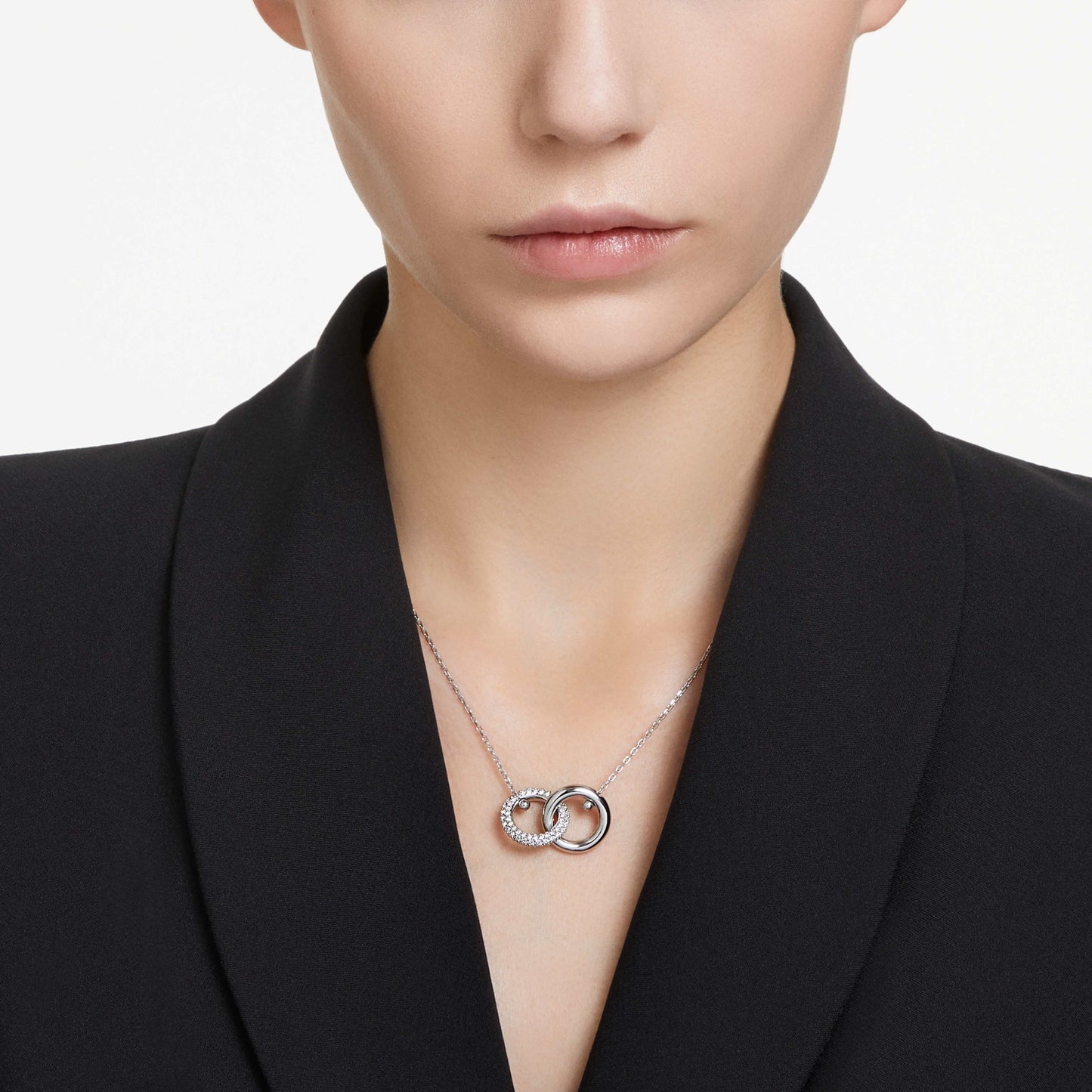 DEXTERA PENDANT INTERLOCKING - WHITE, RHODIUM