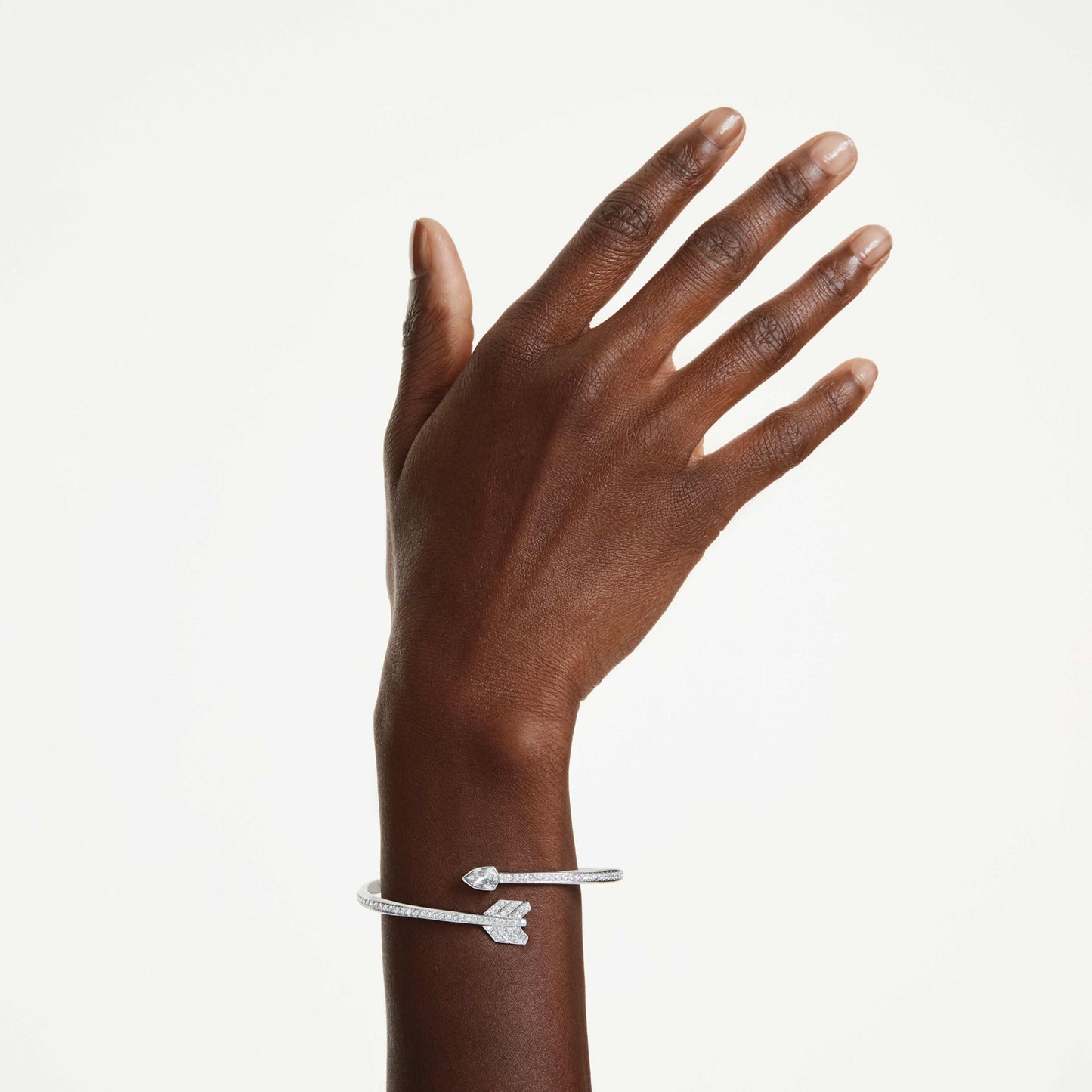IDYLLIA BANGLE ARROW - WHITE, RHODIUM
