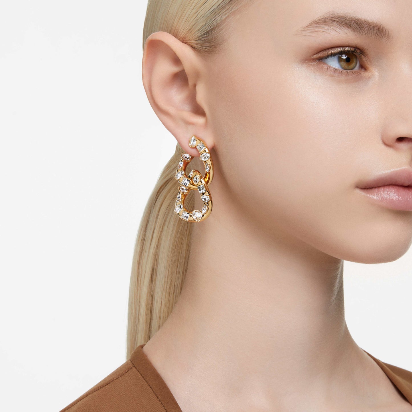 IMBER HOOP EARRINGS INTERLOCKING LOOP - WHITE, GOLD