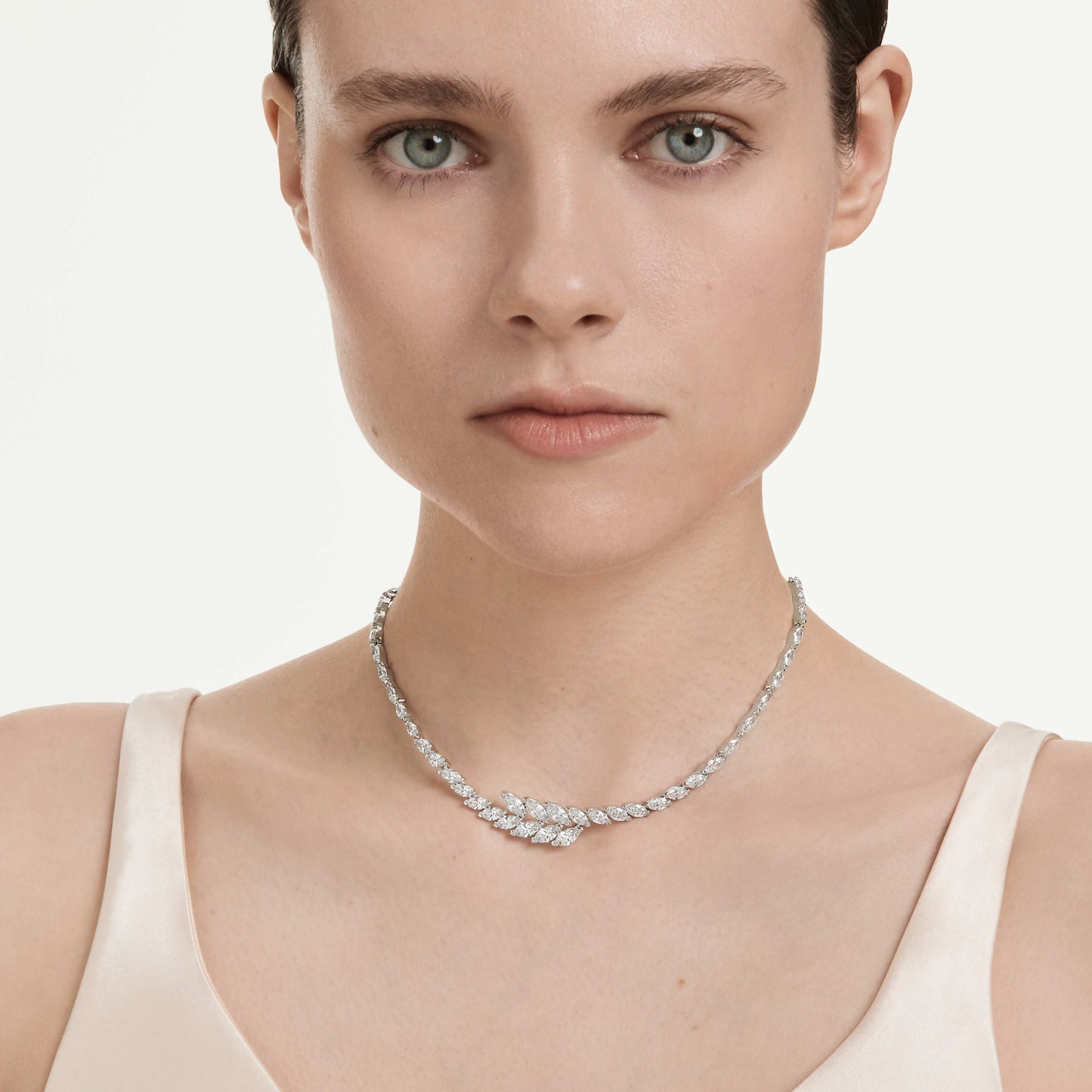MESMERA NECKLACE MARQUISE - WHITE, RHODIUM